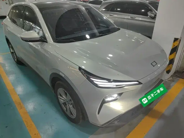 Bestune Yueyi 03 — Фото автомобиля 3