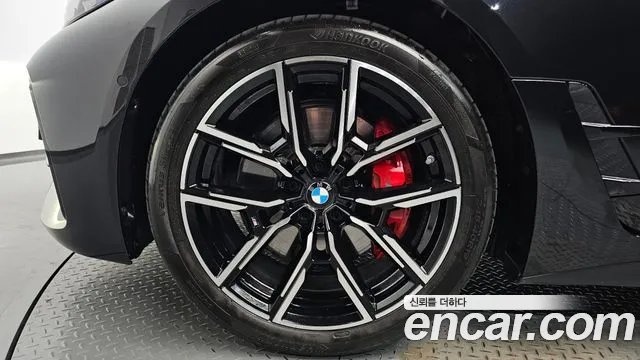 BMW 4-Series 4 серия (G22) 420i M Sport Pro Gran Coupe — Фото автомобиля 5