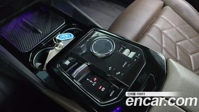 BMW 5 Series G60 — Фото автомобиля 12