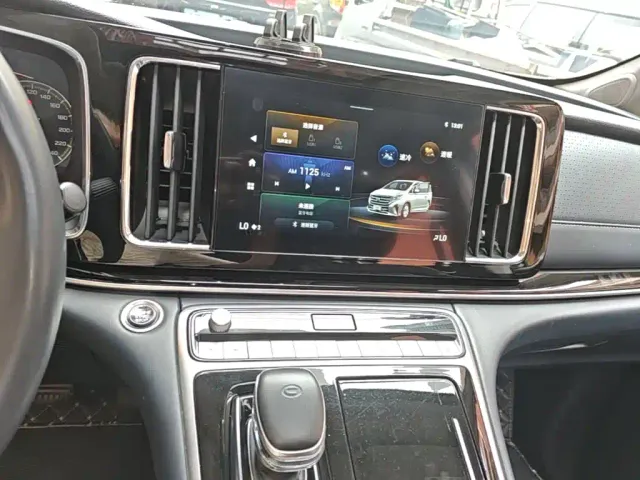 GAC Trumpchi M8 — Фото автомобиля 12