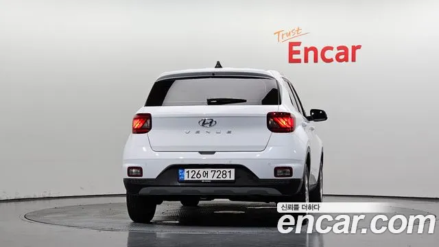 Hyundai Venue Venue 1.6 Modern Plus — Фото автомобиля 4