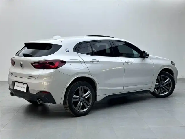 BMW X2 — Фото автомобиля 4