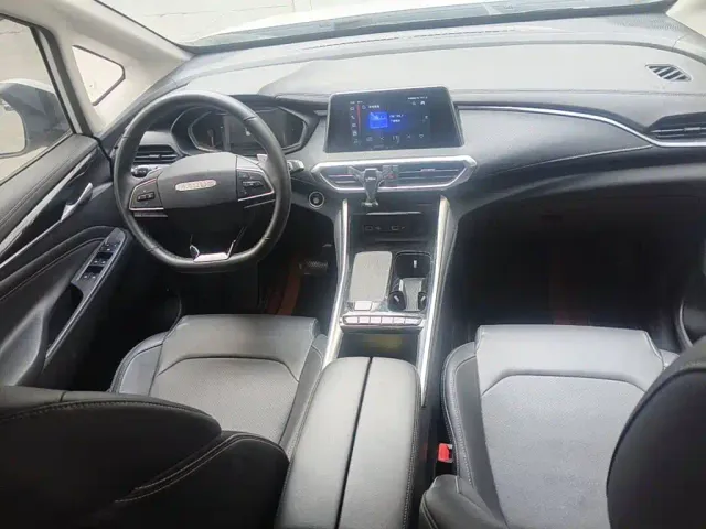 Maxus G50 — Фото автомобиля 12