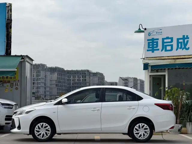 Toyota Vios — Фото автомобиля 5
