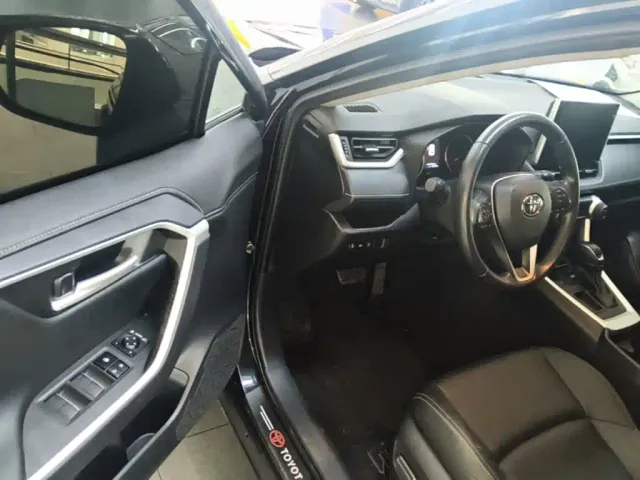 Toyota Wildlander — Фото автомобиля 15