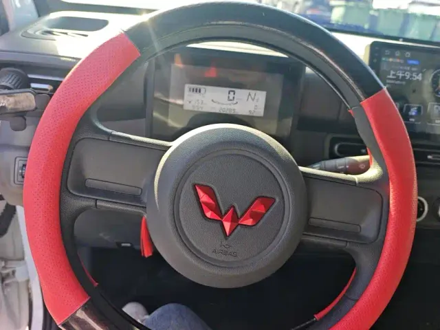 Wuling Zhiguang NEV — Фото автомобиля 15