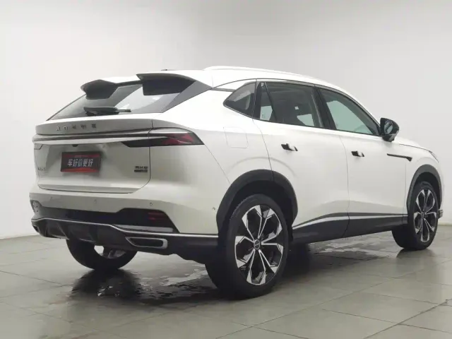 Roewe RX5 — Фото автомобиля 2