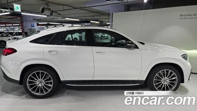 Mercedes-Benz GLE-Class — Фото автомобиля 3