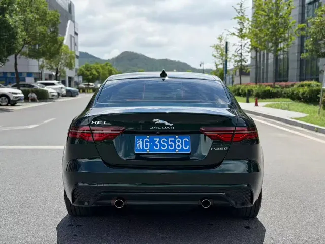 Jaguar XEL — Фото автомобиля 15