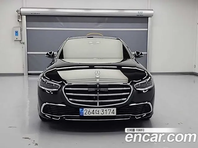 Mercedes-Benz S-Class — Фото автомобиля 2