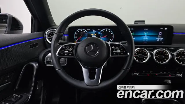 Mercedes-Benz A-Class — Фото автомобиля 4