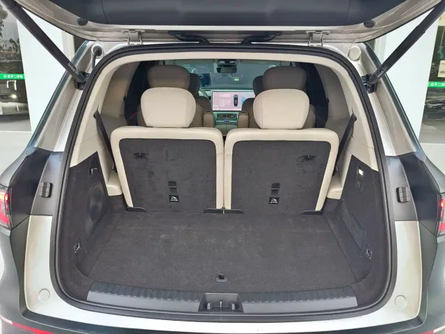 Geely Galaxy M9 — Фото автомобиля 10