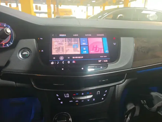 Cadillac CT6 — Фото автомобиля 12