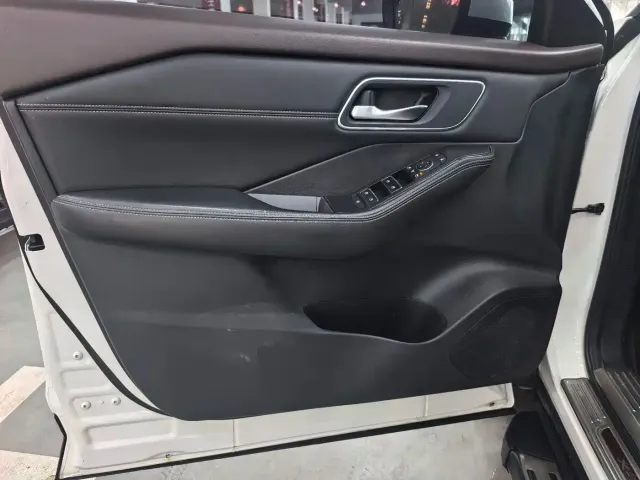 Nissan X-Trail — Фото автомобиля 8
