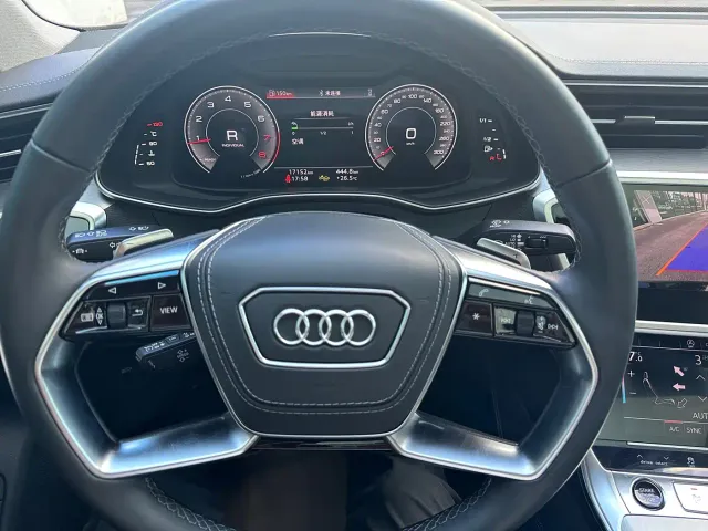 Audi A7L — Фото автомобиля 15