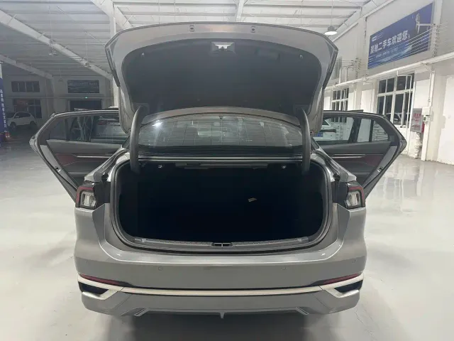 Ford Mondeo — Фото автомобиля 15