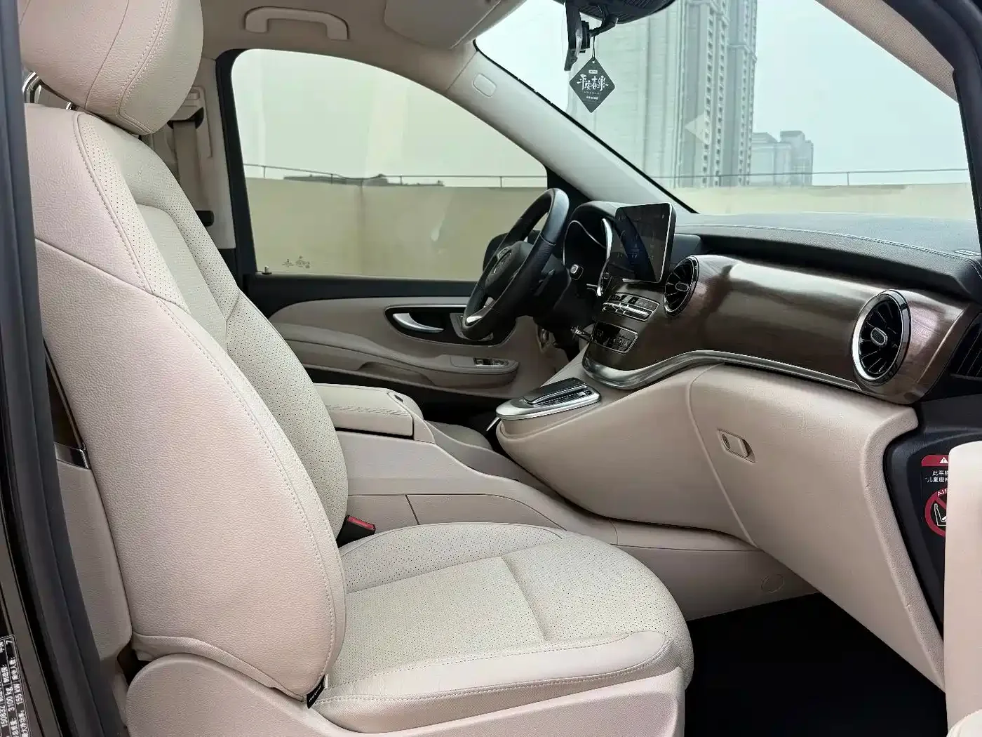 Mercedes-Benz Mercedes-Benz V-Class 2021 V 260 Premium Edition — Фото автомобиля 12