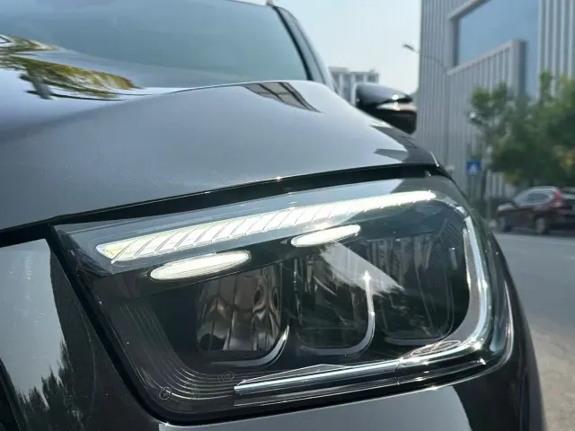 Mercedes-Benz GLE-Class — Фото автомобиля 3