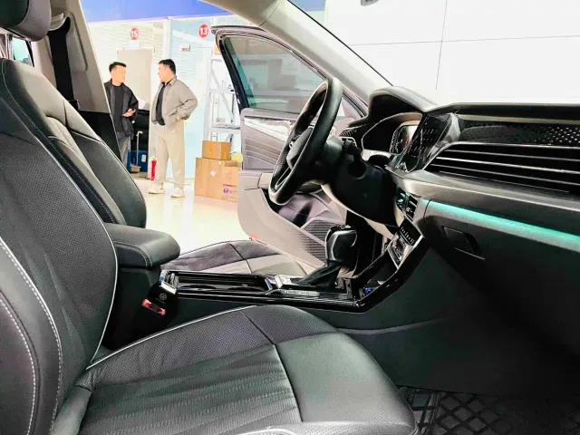 Volkswagen Passat — Фото автомобиля 6