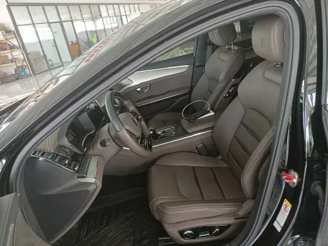 BYD Han — Фото автомобиля 14