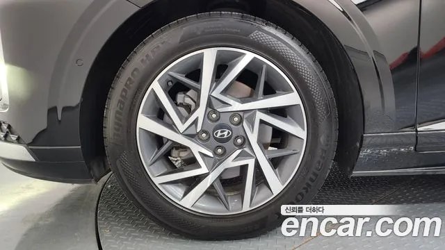 Hyundai Grandeur Grandeur (GN7) 2.5 Бензин 2WD — Фото автомобиля 3