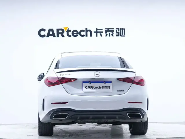 Mercedes-Benz C-Class — Фото автомобиля 3