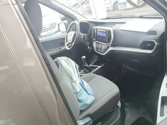 Changan Ruixing M60 — Фото автомобиля 24