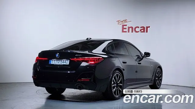 BMW 4-Series 4 серия (G22) 420i M Sport Pro Gran Coupe — Фото автомобиля 2