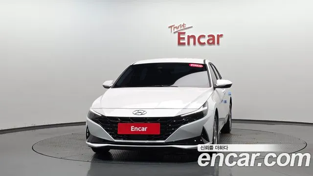 Hyundai AVANTE Avante (CN7) — Фото автомобиля 3