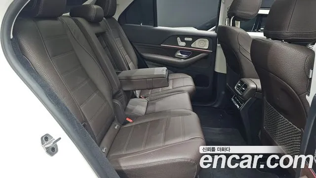 Mercedes-Benz GLE-Class — Фото автомобиля 11