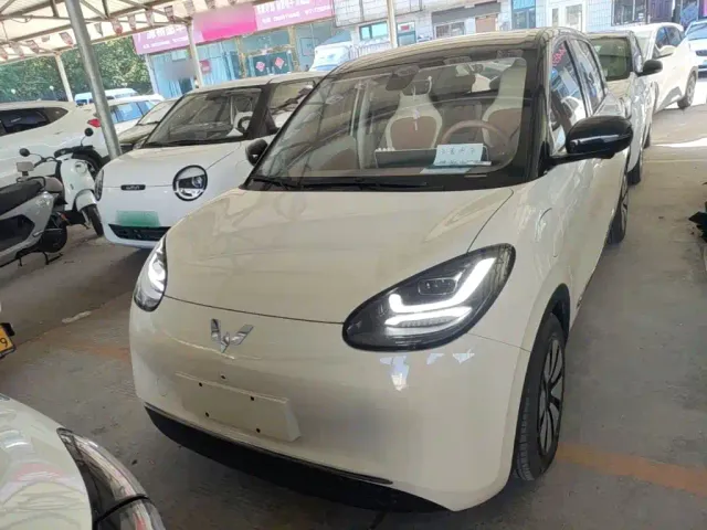 Wuling Bingo — Фото автомобиля 2