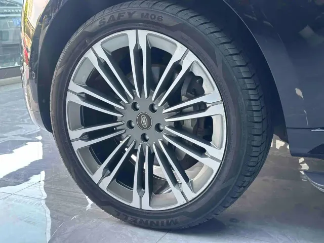 Land Rover Range Rover — Фото автомобиля 18