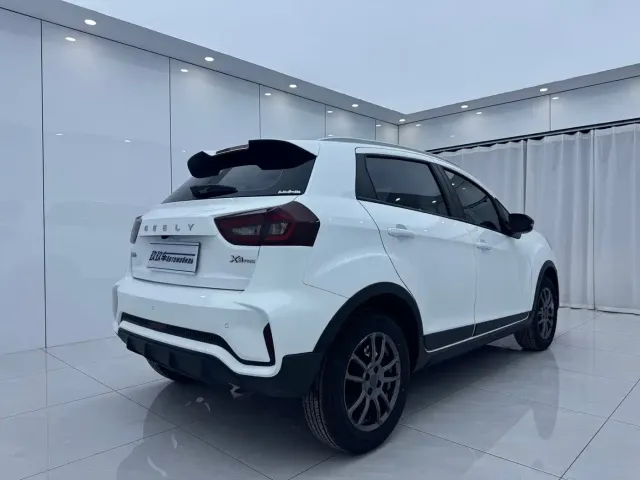 Geely Vision X3 — Фото автомобиля 4