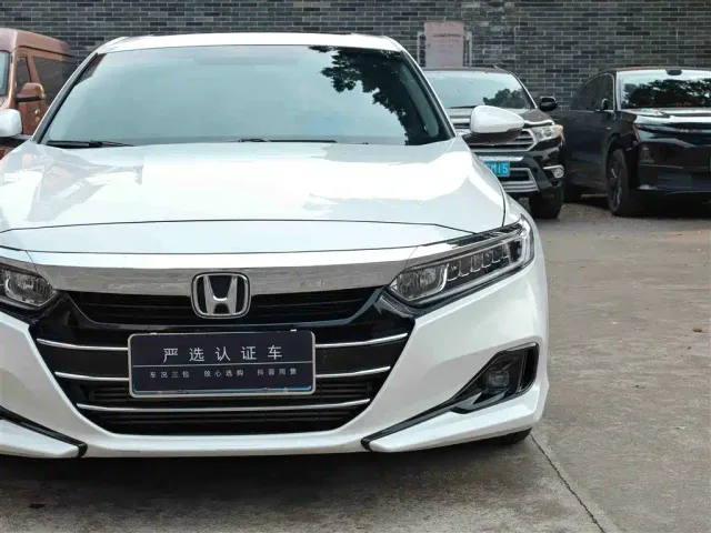 Honda Accord — Фото автомобиля 22