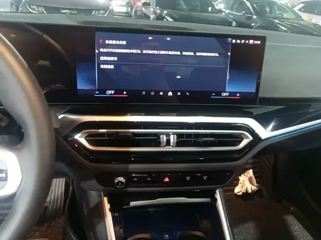 BMW i3 — Фото автомобиля 12