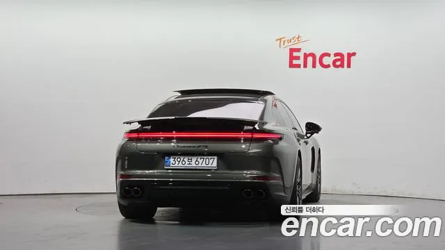 Porsche Panamera 976 — Фото автомобиля 4