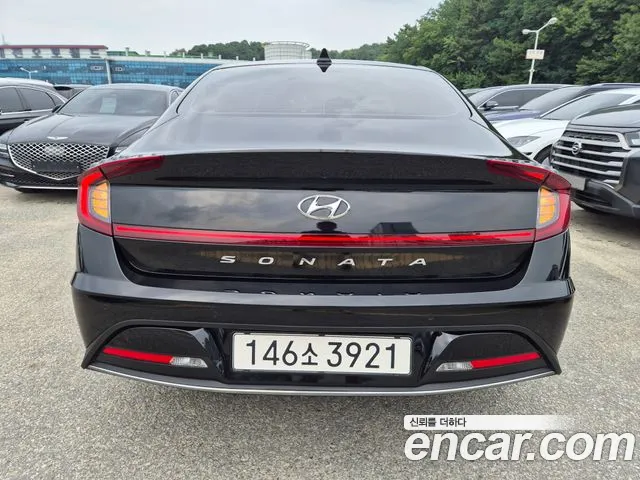 Hyundai Sonata — Фото автомобиля 5