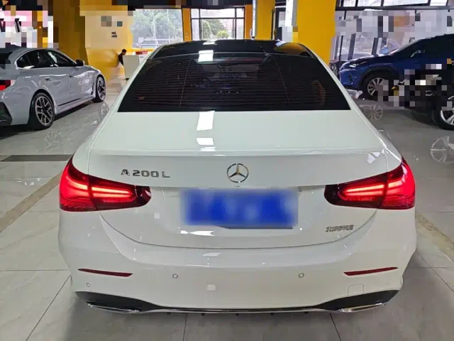 Mercedes-Benz A-Class — Фото автомобиля 5