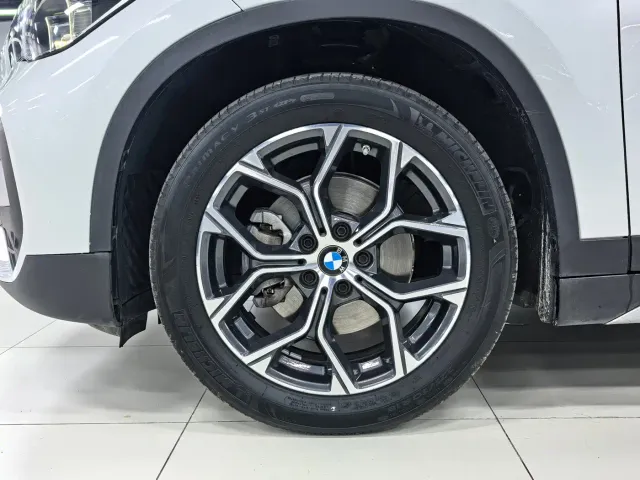 BMW X1 — Фото автомобиля 5
