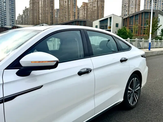 Chery Arrizo 8 — Фото автомобиля 6