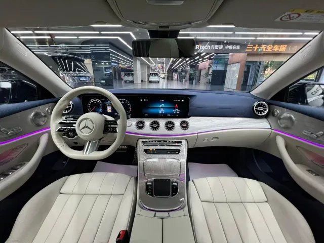 Mercedes-Benz E-Class — Фото автомобиля 10