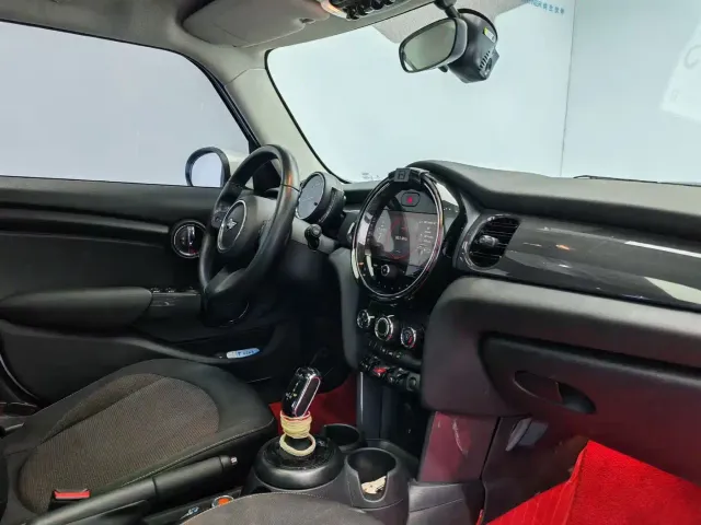 MINI Hatch — Фото автомобиля 7
