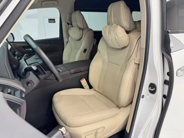 Toyota Alphard — Фото автомобиля 13