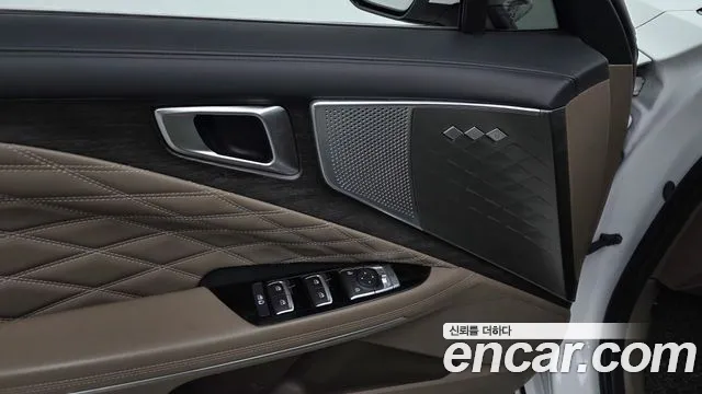 Kia K8 Hybrid — Фото автомобиля 24