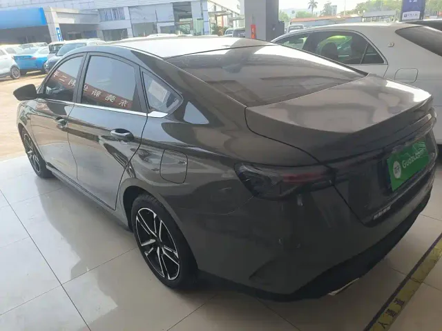 Geely Binrui — Фото автомобиля 4