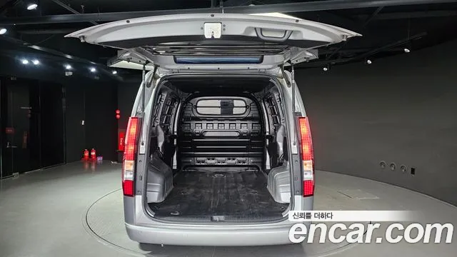 Hyundai Staria — Фото автомобиля 20