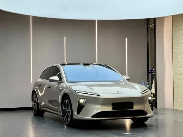 Nio ET5 Touring — Фото автомобиля 3