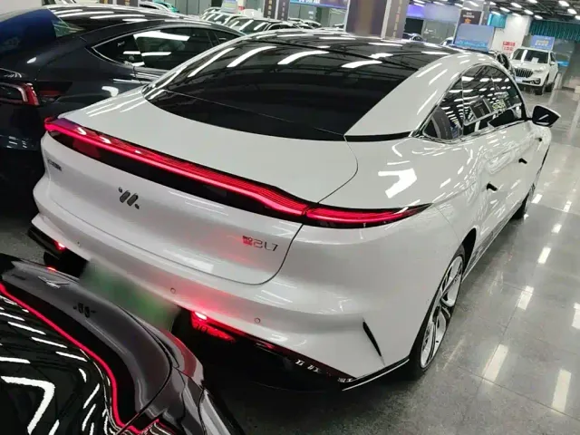 IM Motors L7 — Фото автомобиля 6