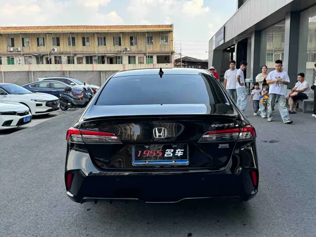 Honda Inspire — Фото автомобиля 8