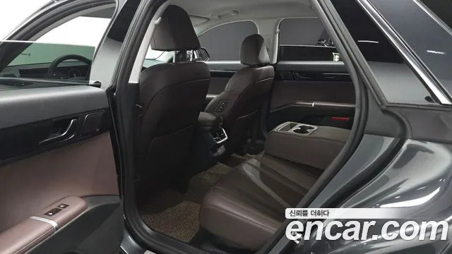 Hyundai Grandeur GN7 — Фото автомобиля 17